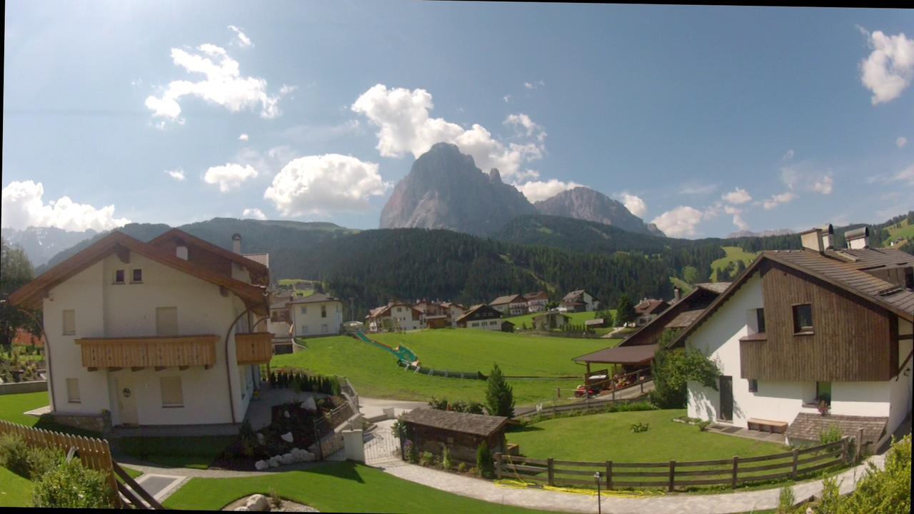 Hotel Pra Tlusel Selva di Val Gardena Exteriör bild