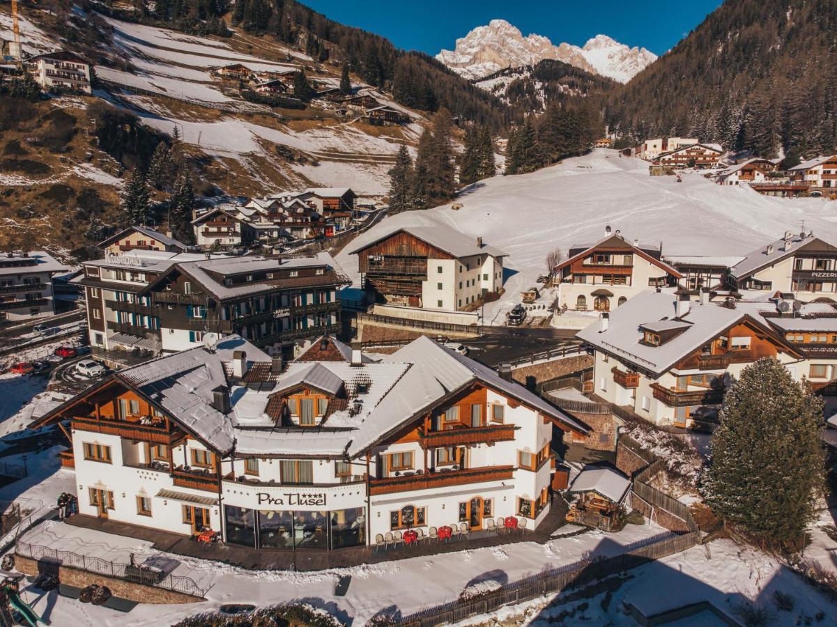 Hotel Pra Tlusel Selva di Val Gardena Exteriör bild